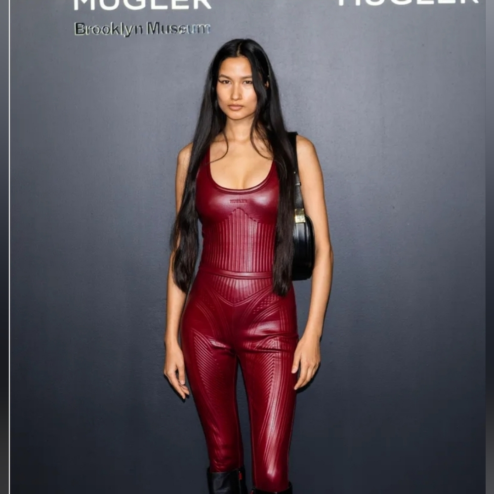Mugler